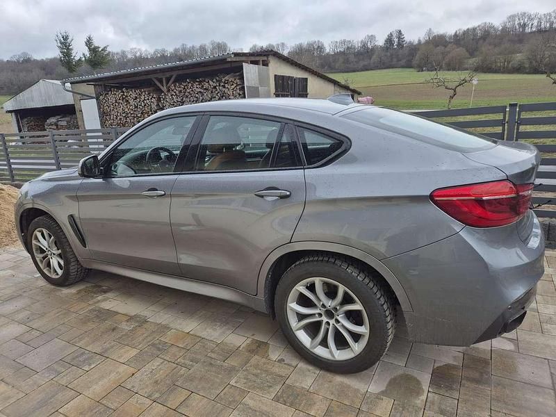 Gebraucht BMW X6 M50 381 PS (280 kW) 2015 Grau SUV