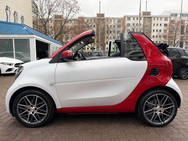 Gebraucht Smart ForTwo Cabrio Brabus 109 PS (80 kW) 2018 Weiß Cabrio