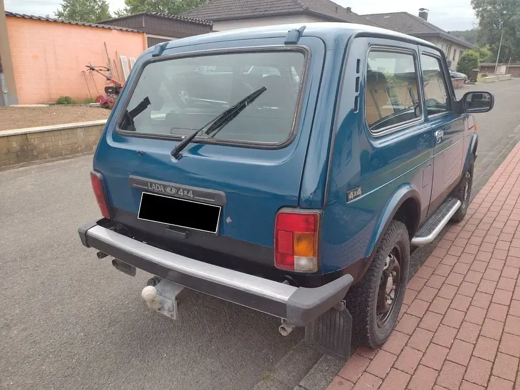 Gebraucht Lada niva 83 PS (61 kW) 2012 Blau SUV