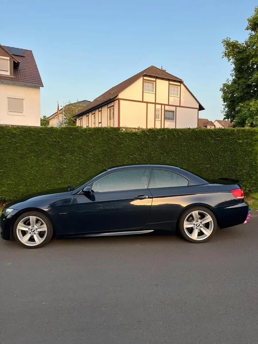 Gebraucht BMW 325 Cabriolet M Sport 218 PS (160 kW) 2007 Blau Cabrio
