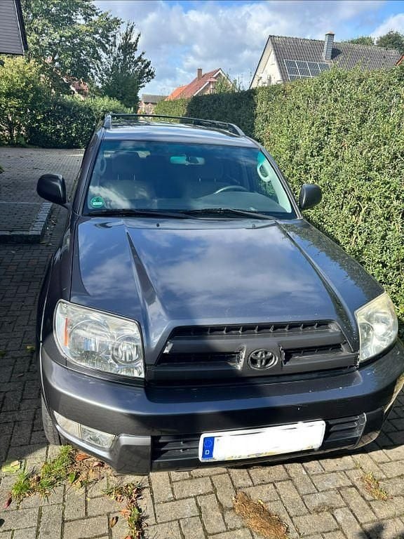 Grau Gebraucht 2005 Toyota 4 Runner SR5 SUV | 13.999 € - Bild 1/4