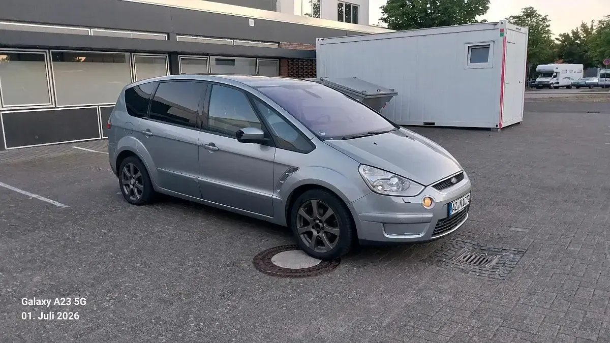 Gebraucht Ford S-MAX S 140 PS (102 kW) 2008 Silber Van / Kleinbus