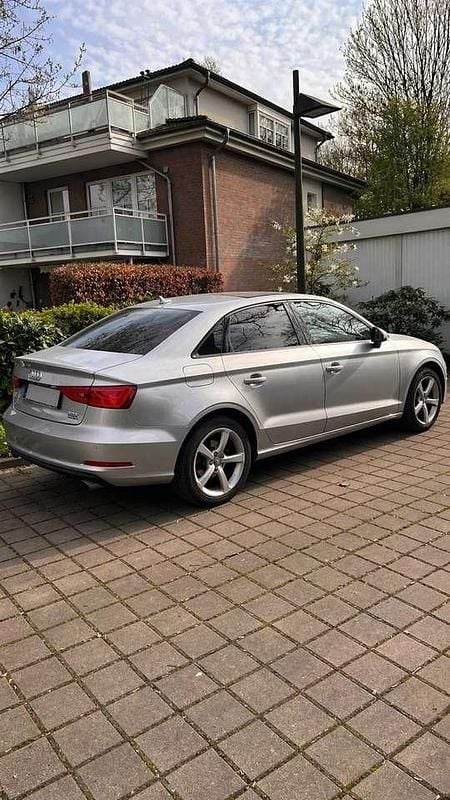 Second-hand Audi A3 Design 190 CP (139 kW) 2016 Berlinǎ