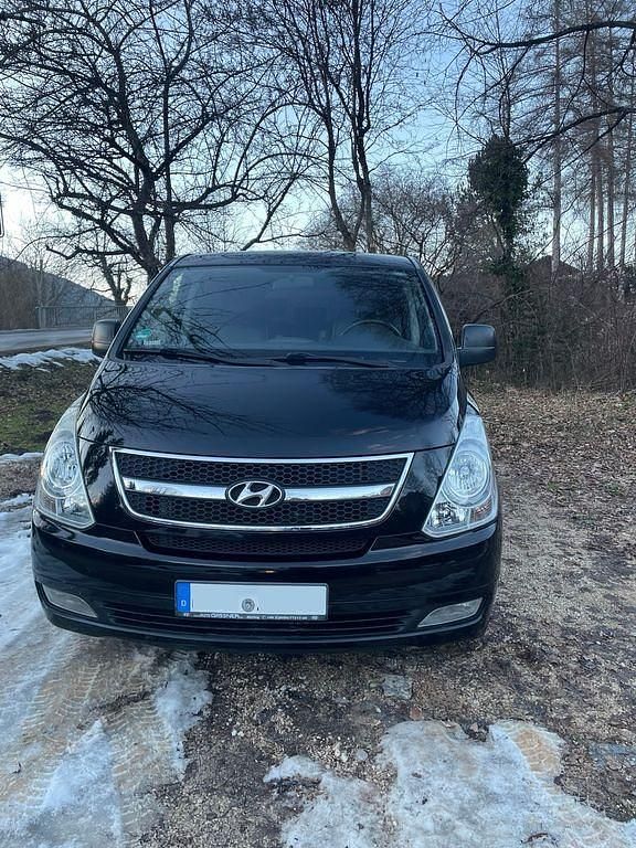 Gebraucht Hyundai H-1 Premium 170 PS (125 kW) 2011 Schwarz Van / Kleinbus