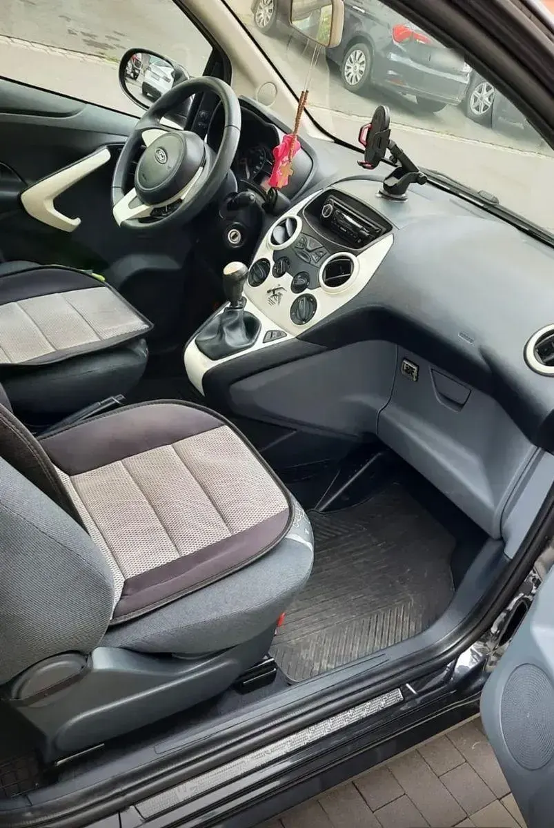 Gebraucht Ford Ka Champions Edition 69 PS (50 kW) 2013 Schwarz Kleinwagen