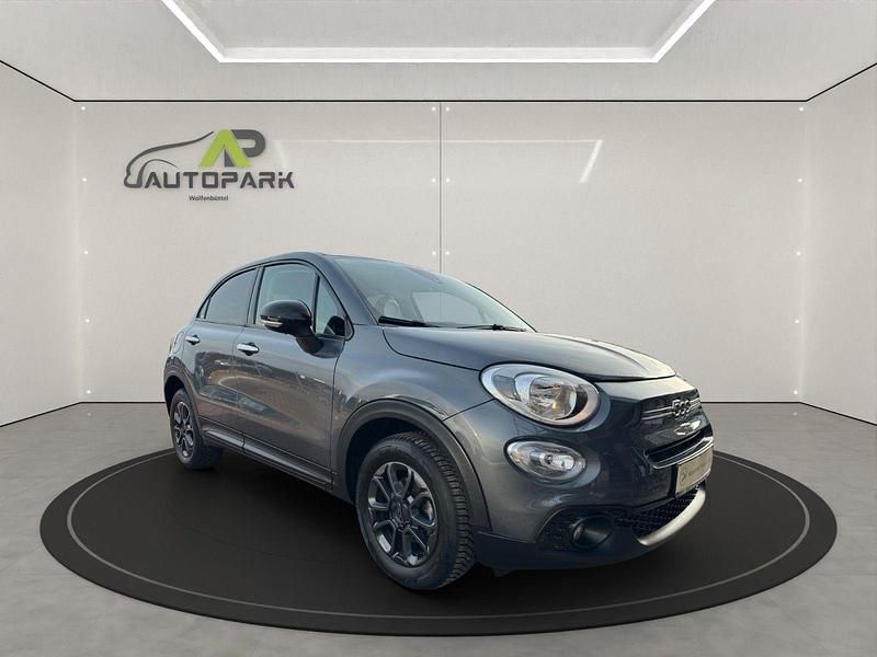 Grau Gebraucht 2023 Fiat 500X Club SUV | 14.850 € (Etwas zu teuer) - Bild 1/4