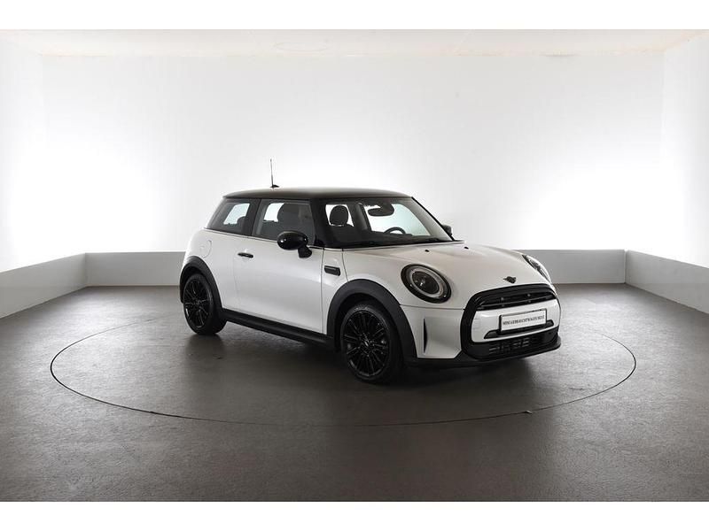 Gebraucht Mini Cooper Classic 136 PS (100 kW) 2024 Weiss Kleinwagen