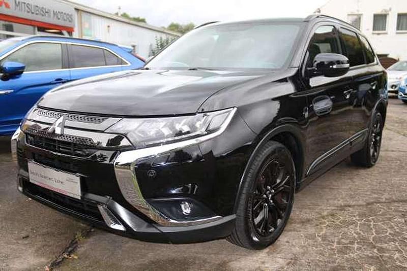 Gebraucht Mitsubishi Outlander Active 150 PS (110 kW) 2019 Pantherschwarz SUV
