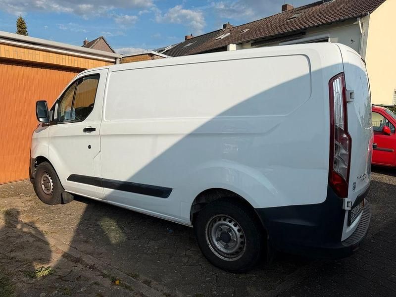 Używany Ford Transit Custom 105 KM (77 kW) 2017 Biały Minivan