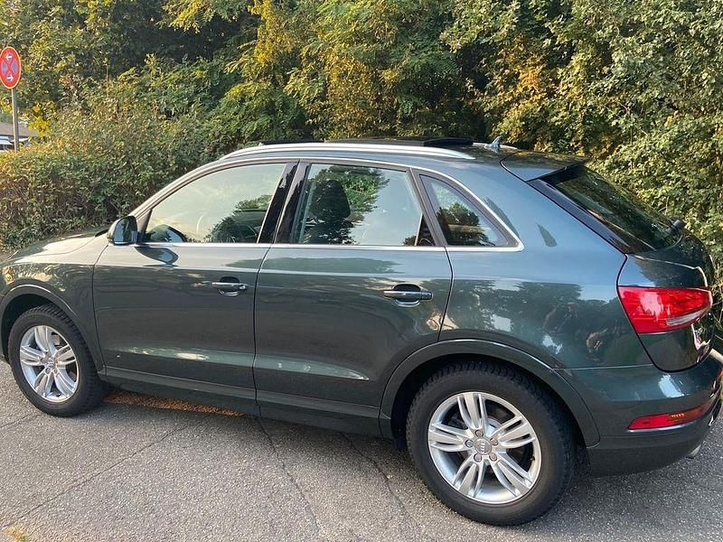 Gebraucht Audi Q3 Sport 150 PS (110 kW) 2017 Grün SUV