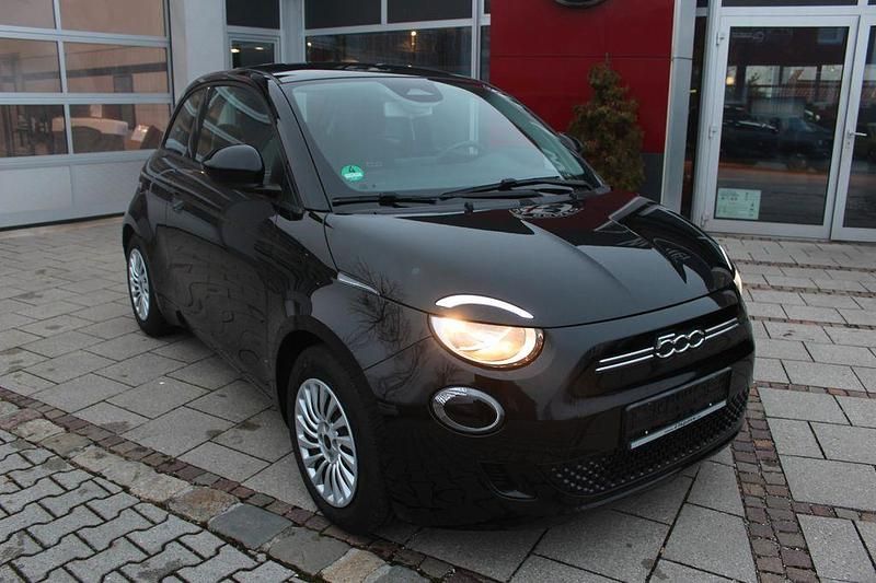 Schwarz Gebraucht 2023 Fiat 500e Action Kleinwagen | 13.900 € (Superpreis) - Bild 1/4