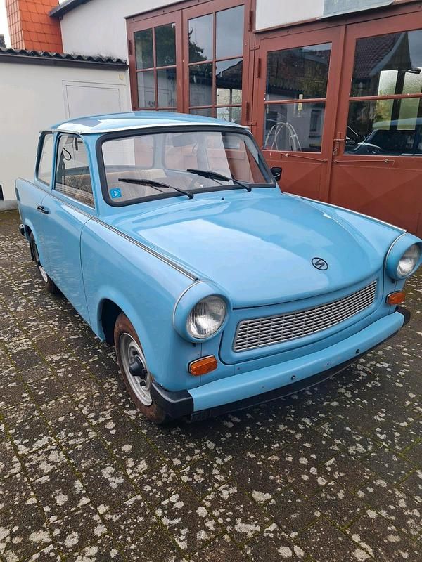 Blau Gebraucht 1988 Trabant 601 Limousine | 7.800 € - Bild 1/4