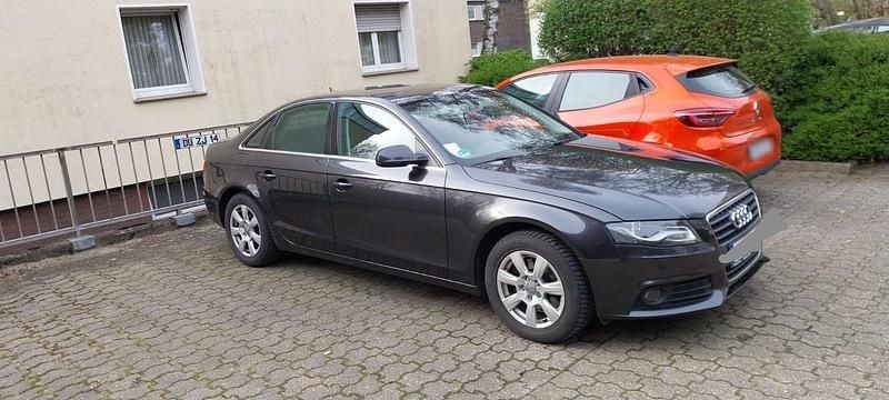 Gebraucht Audi A4 Ambiente 122 PS (89 kW) 2010 Andere farben Limousine