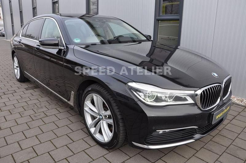 Schwarz Gebraucht 2017 BMW 730L Sport Line Limousine | 22.990 € (Guter Preis) - Bild 1/4