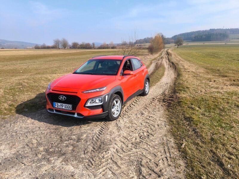 Orange Gebraucht 2017 Hyundai Kona Trend SUV | 11.250 € (Fairer Preis) - Bild 1/4