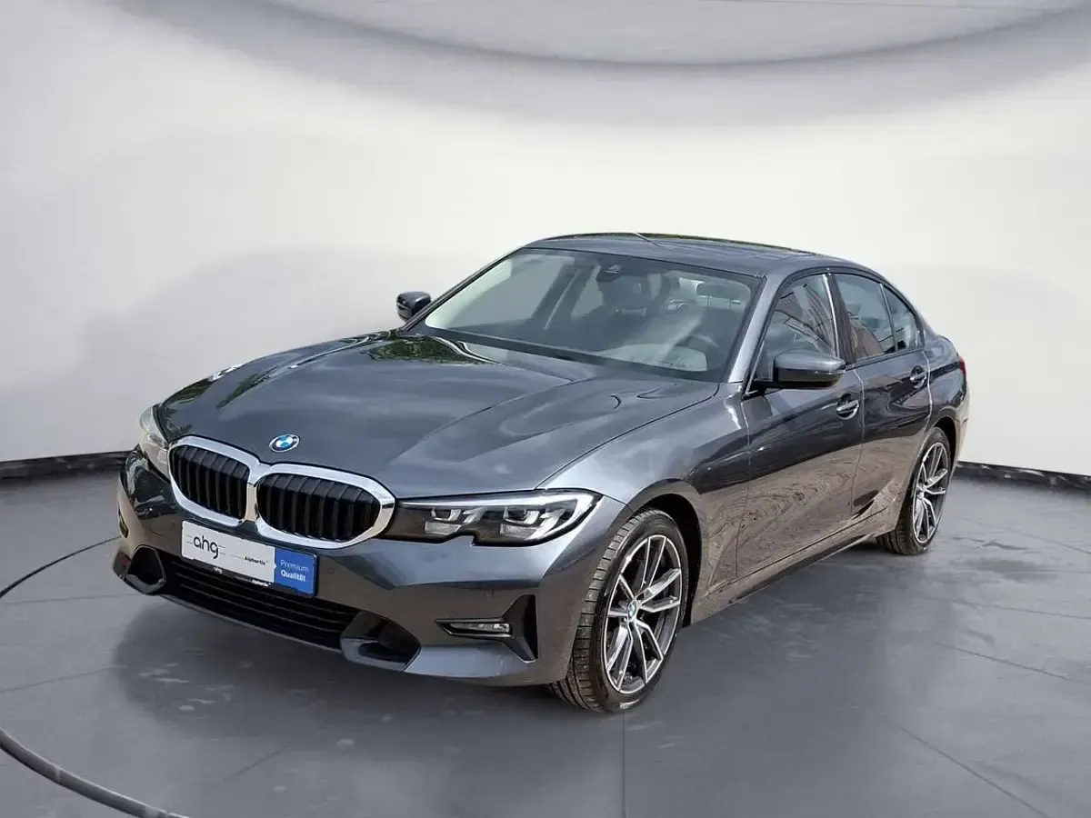 Second-hand BMW 318 Sport Line 150 CP (110 kW) 2019 Berlinǎ