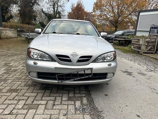 Silber Gebraucht 2000 Nissan Primera Comfort Limousine | 1.799 € (Fairer Preis) - Bild 1/3