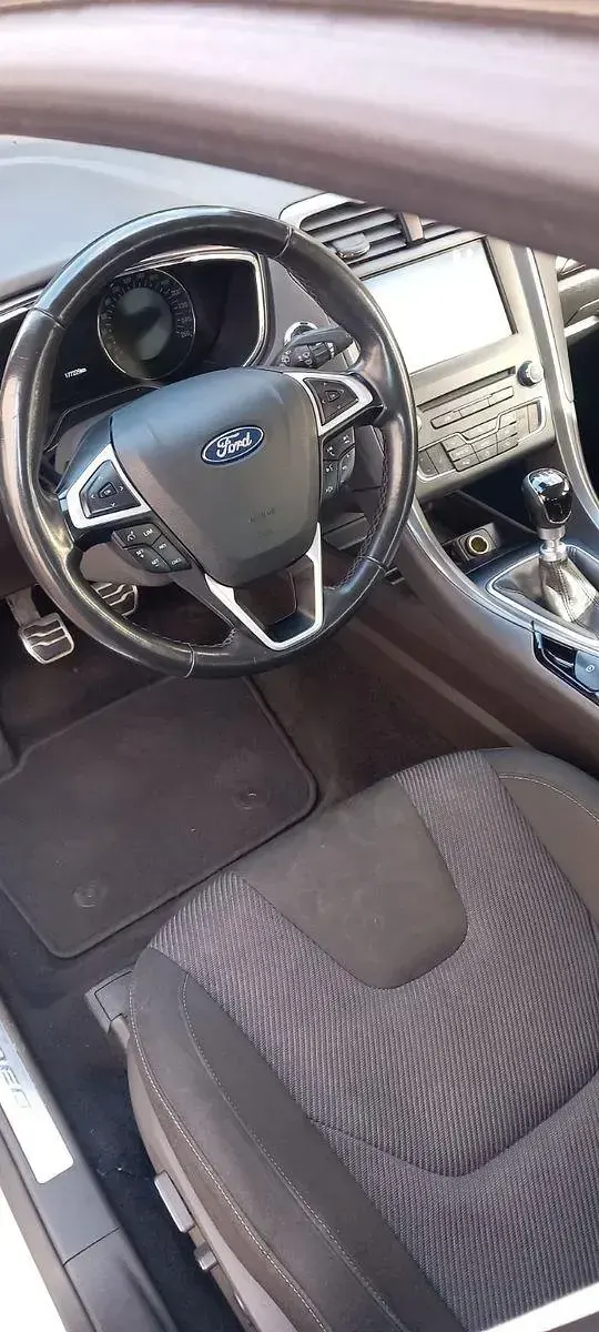 Gebraucht Ford Mondeo Titanium 116 PS (85 kW) 2015 Beige Kombi