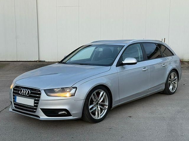 Gebraucht Audi A4 Attraction 120 PS (88 kW) 2012 Silber Kombi