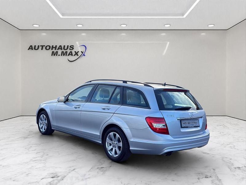 Gebraucht Mercedes C180 Elegance 156 PS (114 kW) 2012 Silber Kombi