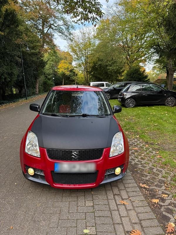 Rot Gebraucht 2007 Suzuki Swift Sport Kleinwagen | 2.250 € (Fairer Preis) - Bild 1/4