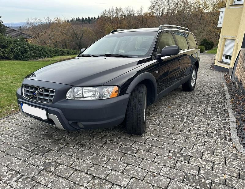 Schwarz Gebraucht 2005 Volvo XC70 Kombi | 7.900 € (Fairer Preis) - Bild 1/4