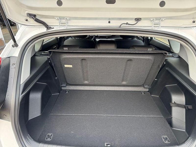 Neu Hyundai Bayon Trend 101 PS (74 kW) 2025 Weiß SUV