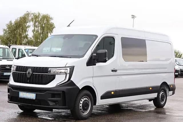 Second-hand Renault Master 131 CP (96 kW) 2025 Alb Van