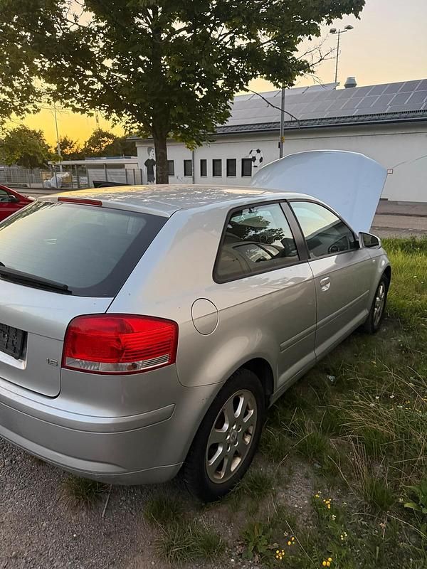 Silber Gebraucht 2005 Audi A3 Limousine | 890 € (Guter Preis) - Bild 1/4