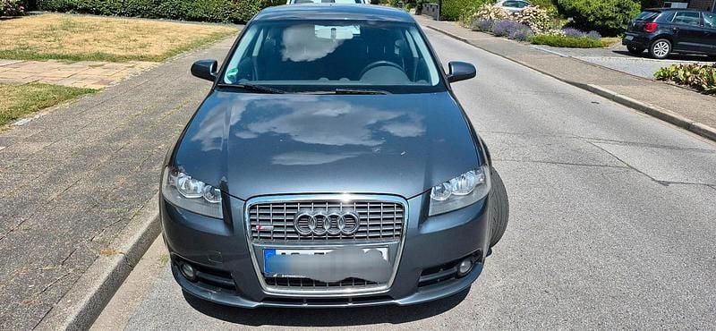 Grau Gebraucht 2008 Audi A3 Kleinwagen | 3.800 € (Fairer Preis) - Bild 1/4