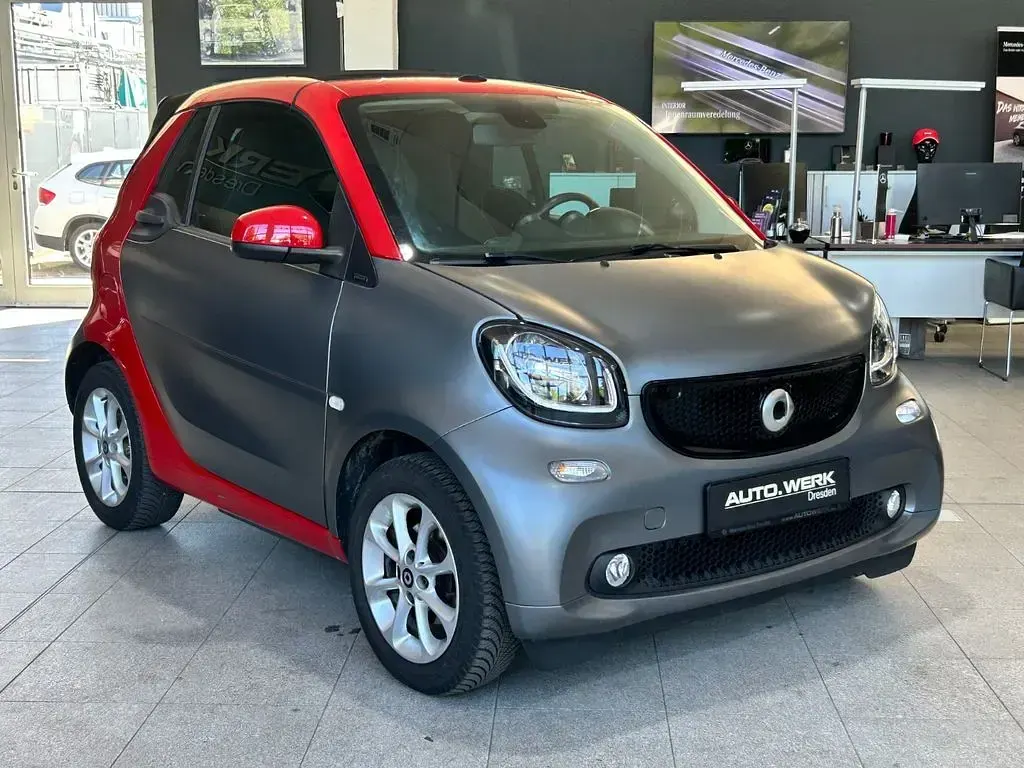 Gebraucht Smart ForTwo Cabrio Passion 90 PS (66 kW) 2018 Titaniagrey Cabrio