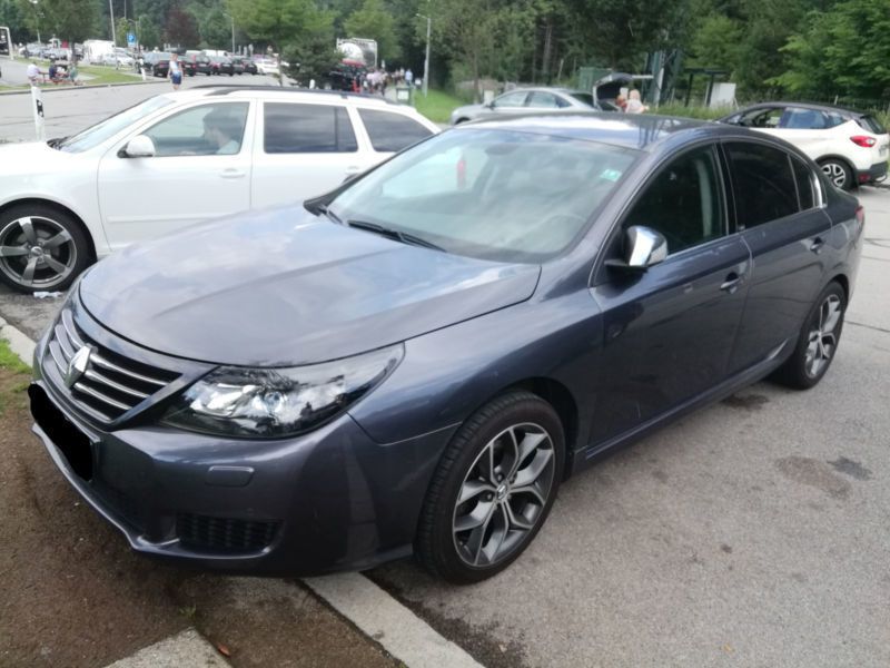 Renault latitude v6