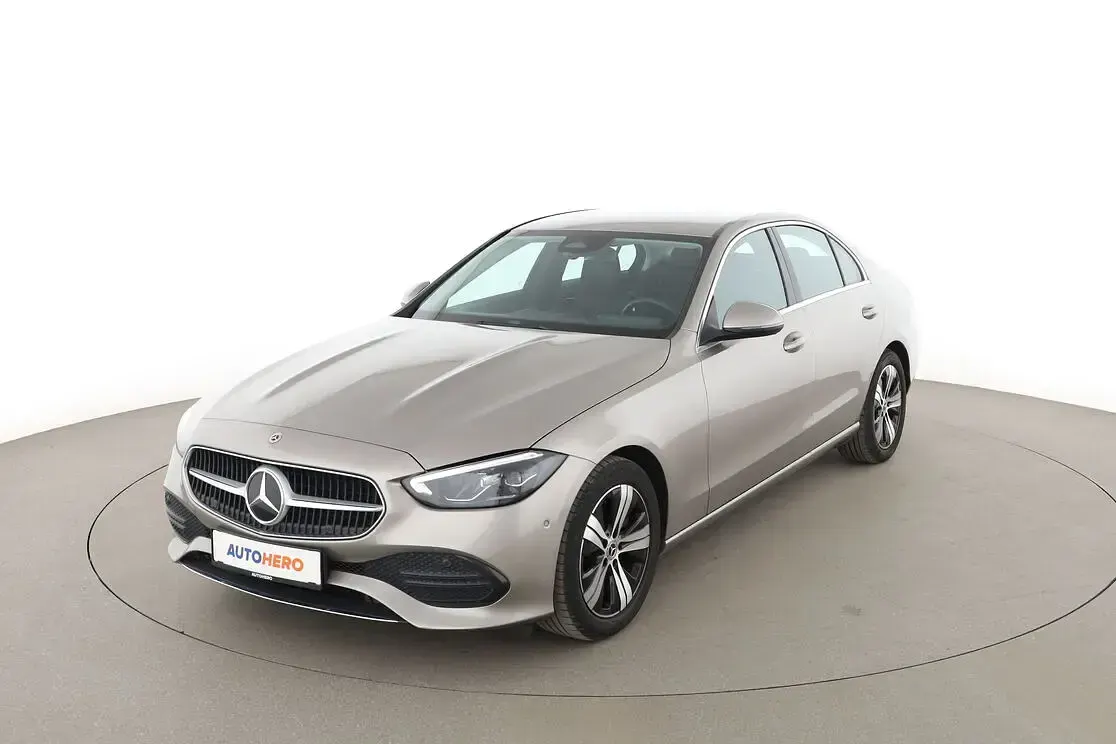 Gebraucht Mercedes C200 Avantgarde 224 PS (164 kW) 2022 Limousine