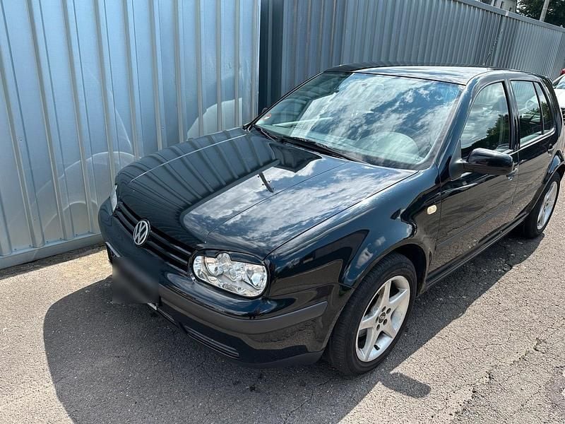 Schwarz Gebraucht 1999 VW Golf IV Limousine | 1.111 € (Guter Preis) - Bild 1/4