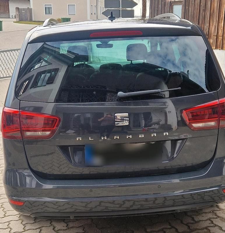 Gebraucht Seat Alhambra 220 PS (161 kW) 2017 Grau Van / Kleinbus