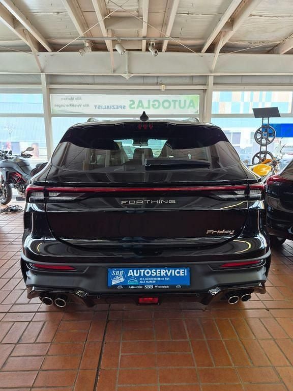 Neu DFSK Forthing 5 177 PS (130 kW) 2026 Schwarz SUV
