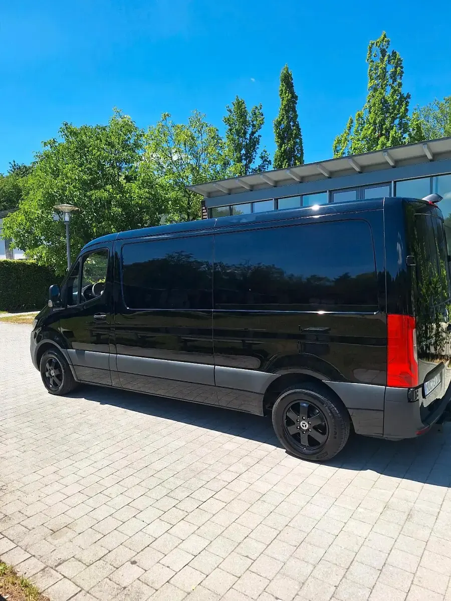 Gebraucht Mercedes Sprinter 143 PS (105 kW) 2019 Schwarz Van