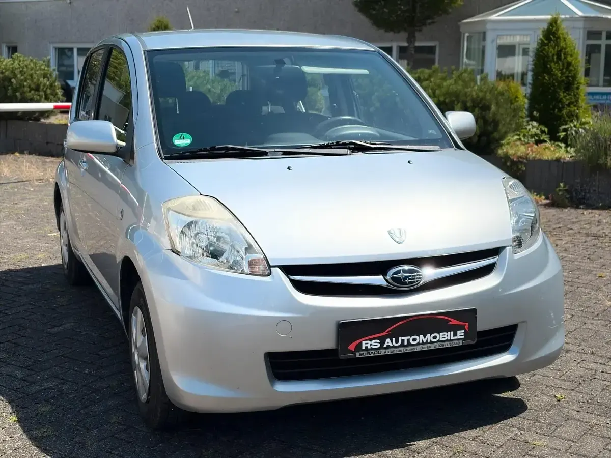 Gebraucht Subaru Justy 70 PS (51 kW) 2009 Silber Kleinwagen