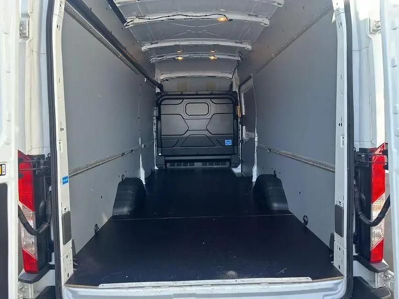 Gebraucht Ford Transit Trend 131 PS (96 kW) 2025 Weiß Pickup