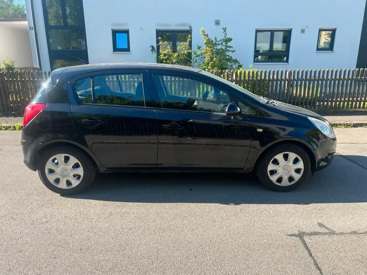 Gebraucht Opel Corsa 90 PS (66 kW) 2009 Schwarz Kleinwagen