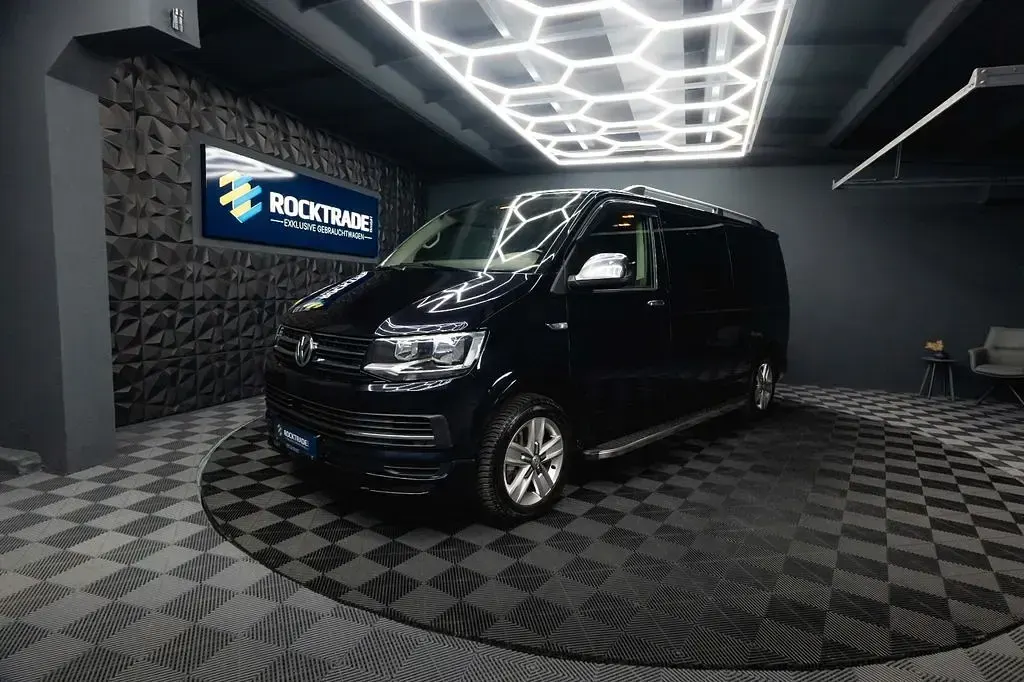 Gebraucht VW T6 150 PS (110 kW) 2018 Deep black perleffekt Van