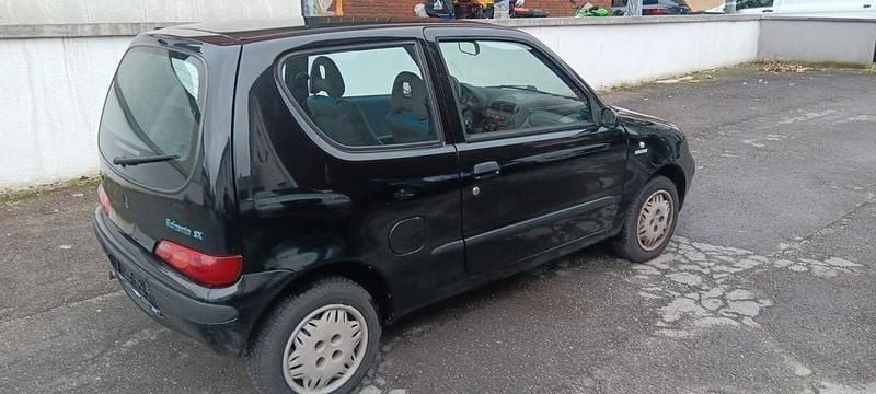 Gebraucht Fiat Seicento 54 PS (39 kW) 2001 Schwarz Kleinwagen