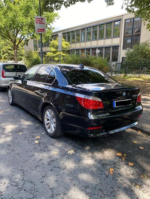 Schwarz Gebraucht 2007 BMW 530 Limousine | 3.500 € (Superpreis) - Bild 1/4