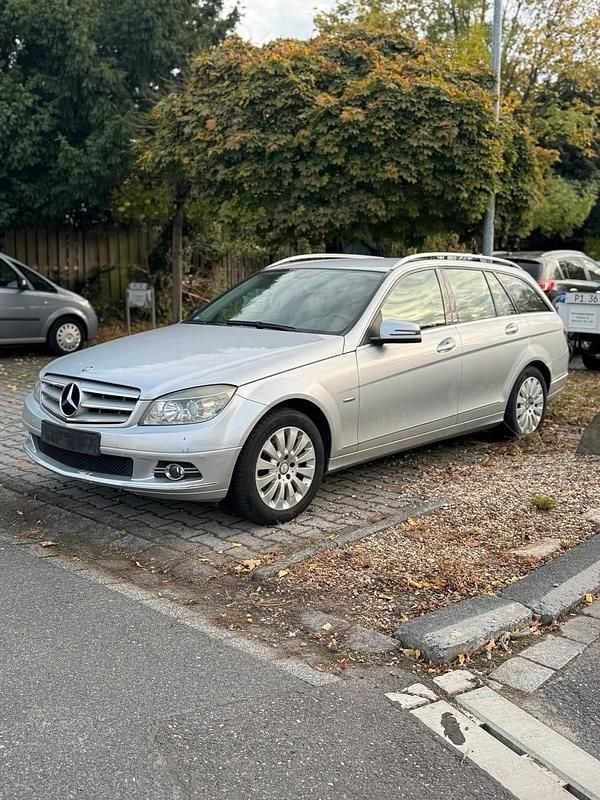 Grau Gebraucht 2009 Mercedes C220 Kombi | 1.999 € (Superpreis) - Bild 1/3