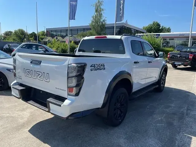 Neu Isuzu D-Max 163 PS (119 kW) 2026 Weiß Pickup
