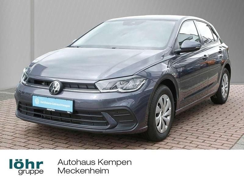 Rauchgrau metallic Gebraucht 2024 VW Polo Life Limousine | 18.950 € (Superpreis) - Bild 1/4