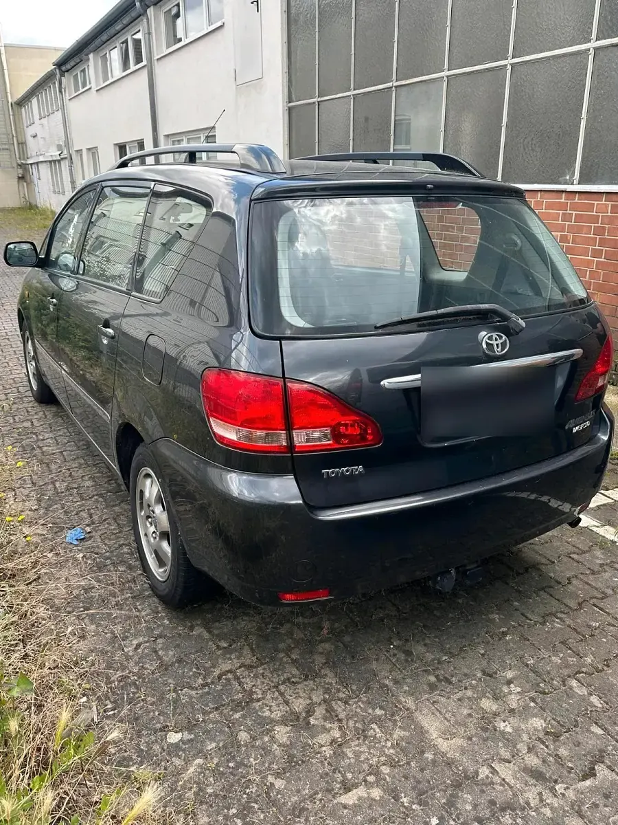 Gebraucht Toyota Avensis Verso 150 PS (110 kW) 2006 Schwarz Van / Kleinbus
