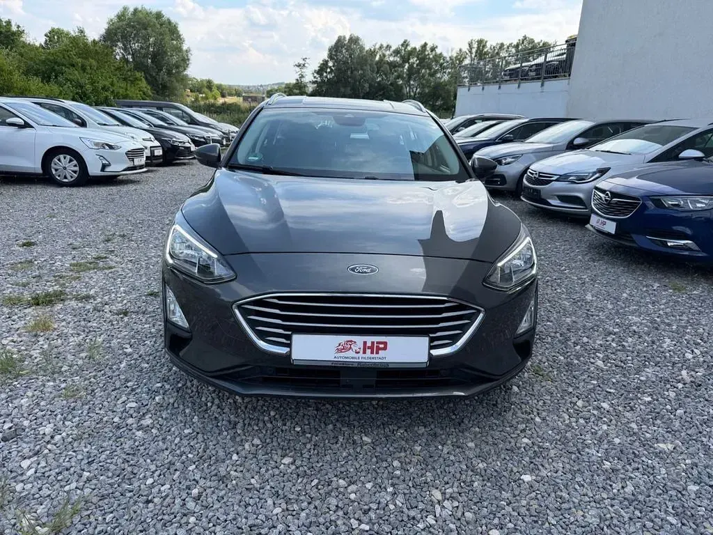 Gebraucht Ford Focus Cool & Connect 120 PS (88 kW) 2021 Grau Limousine