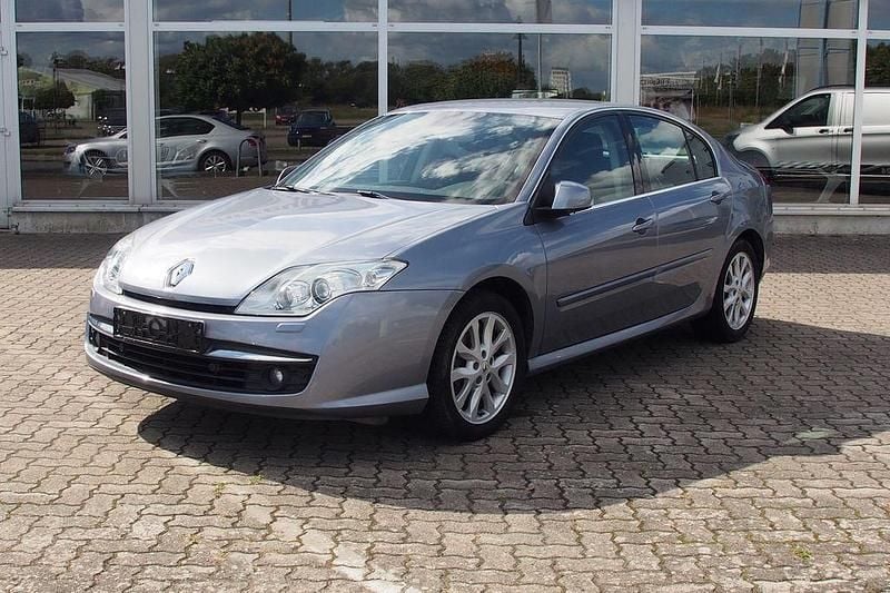 Blau Gebraucht 2008 Renault Laguna III Dynamique Limousine | 6.598 € (Teuer) - Bild 1/4