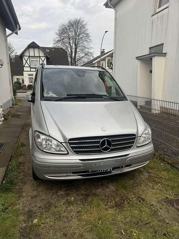 Gebraucht Mercedes Viano 116 PS (85 kW) 2009 Silber Van / Kleinbus